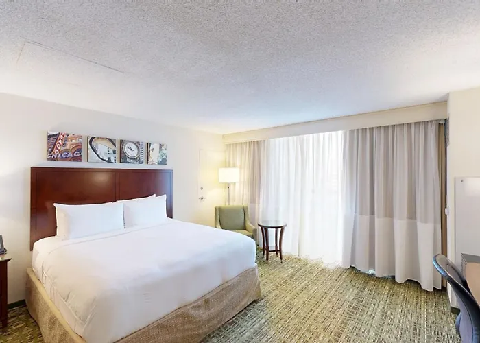 Marriott Chicago O'hare Hotel 3*