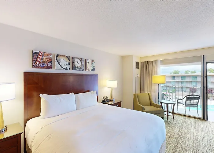 Marriott Chicago O'hare Hotel 3*